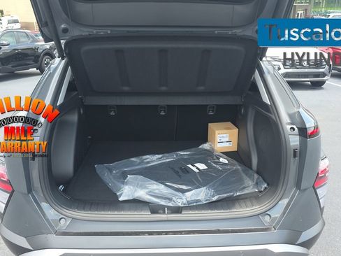 New 2026 Hyundai Kona Limited FWD image 9