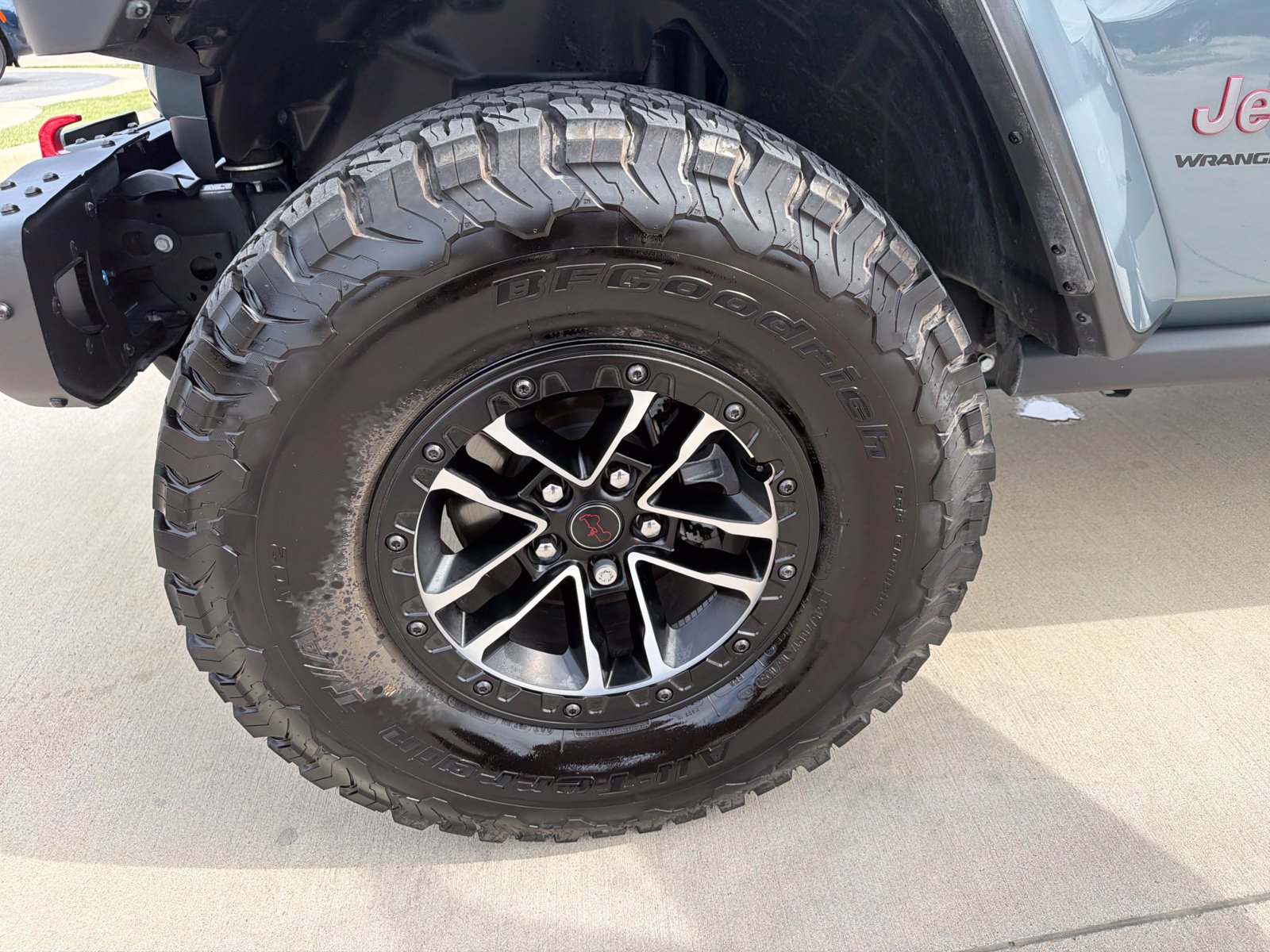 Used 2025 Jeep Wrangler Rubicon AWD/4WD image 12
