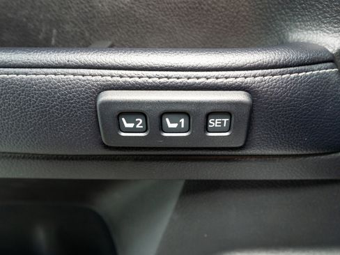 Used 2018 Toyota 4Runner Limited image 14