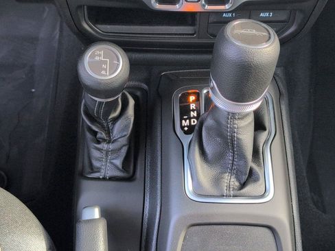 New 2026 Jeep Gladiator Sport AWD/4WD image 25
