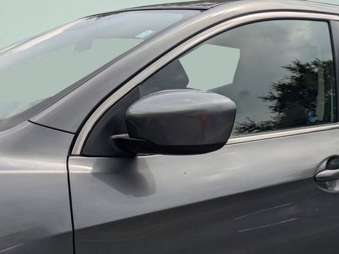 Used 2022 Nissan Rogue Sport S image 13