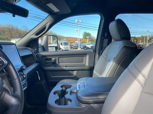 New 2026 RAM 5500 Tradesman w/ Chrome Appearance Group image 32