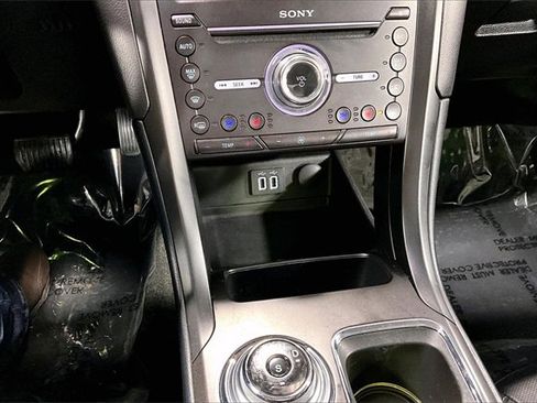 Used 2019 Ford Fusion Titanium image 16