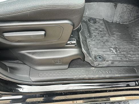 Used 2025 RAM 1500 Big Horn AWD/4WD image 23