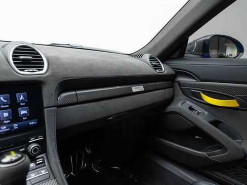 Used 2025 Porsche 718 Cayman GT4 RS RWD image 33