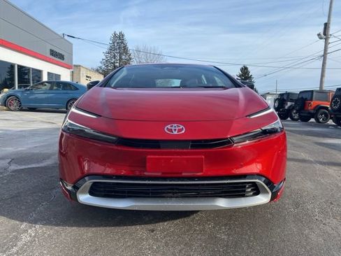 New 2026 Toyota Prius Plug-In Hybrid FWD image 7