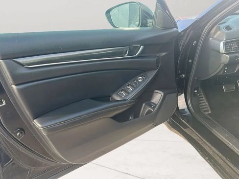 Used 2022 Honda Accord Sport image 13