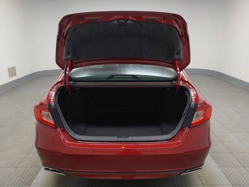 Used 2018 Honda Accord Sport image 29