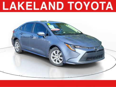 Used 2024 Toyota Corolla LE image 1