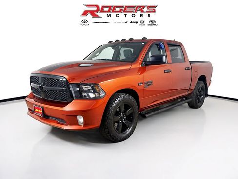 Used 2023 RAM 1500 Express AWD/4WD image 3