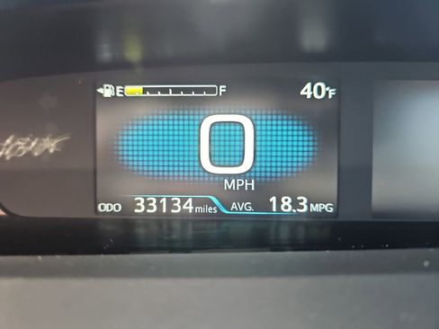 Used 2022 Toyota Prius Limited FWD image 19
