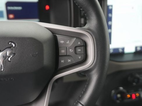 Used 2023 Ford Bronco Wildtrak image 23