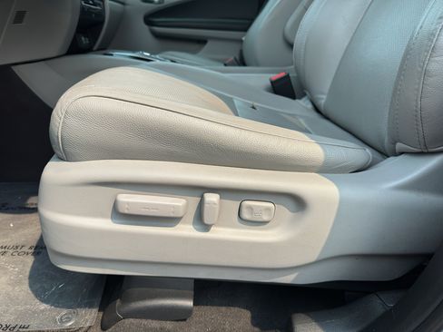 Used 2022 Honda Pilot Elite image 16