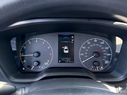 Used 2025 Toyota Corolla LE FWD image 13