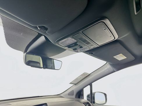 Used 2025 Honda Odyssey Sport-L image 18