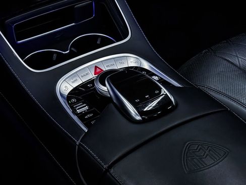 Used 2018 Mercedes-Benz Maybach S 560 4MATIC image 33