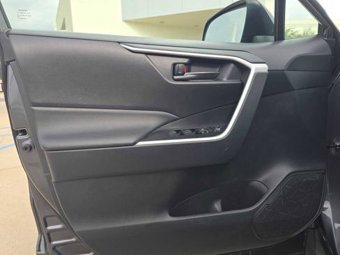 Used 2025 Toyota RAV4 LE image 20
