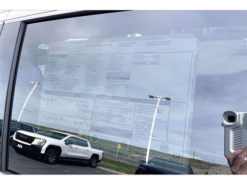 New 2026 GMC Sierra 1500 SLE image 12