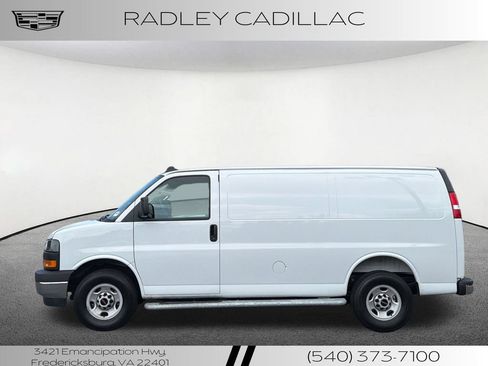 Used 2025 GMC Savana 2500 w/ Driver Convenience Package RWD image 10