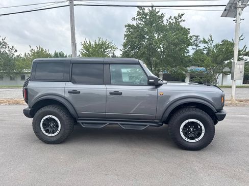 Used 2024 Ford Bronco Badlands AWD/4WD image 6