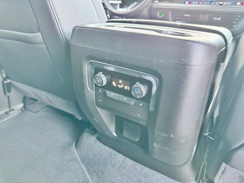 Used 2025 Chevrolet Tahoe Premier image 25