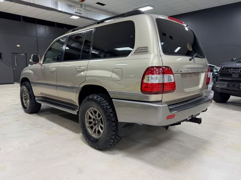 Used 2006 Toyota Land Cruiser image 8