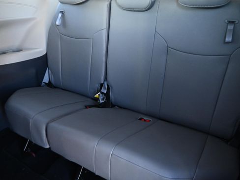 Used 2023 Toyota Sienna XLE image 12