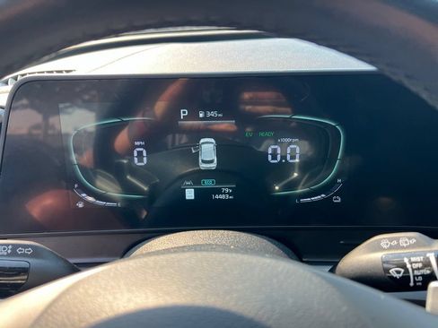 Certified 2023 Kia Sportage EX AWD/4WD image 18