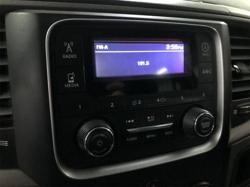 Used 2018 RAM 3500 Tradesman w/ Chrome Appearance Group image 17