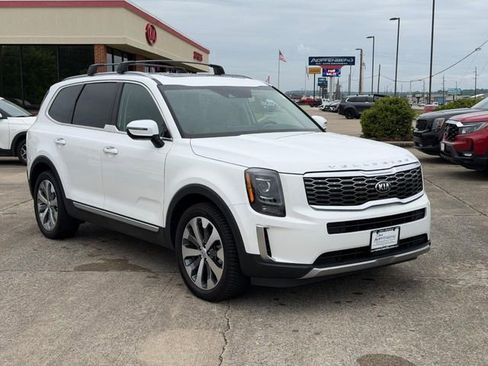 Used 2020 Kia Telluride S AWD/4WD image 1