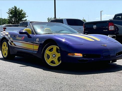 Used 1998 Chevrolet Corvette Convertible w/ Memory Pkg RWD image 30