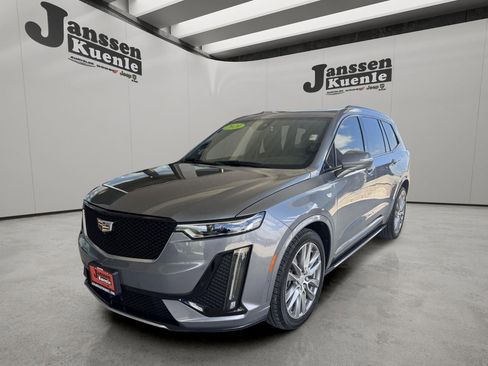 Used 2020 Cadillac XT6 Sport w/ Platinum Package AWD/4WD image 5