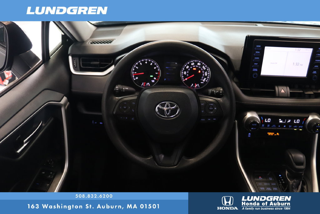Used 2019 Toyota RAV4 XLE AWD/4WD image 17