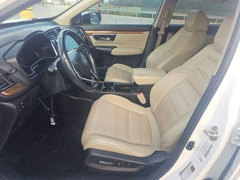 Used 2019 Honda CR-V Touring image 3