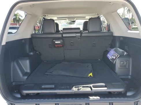 Used 2023 Toyota 4Runner Limited image 5