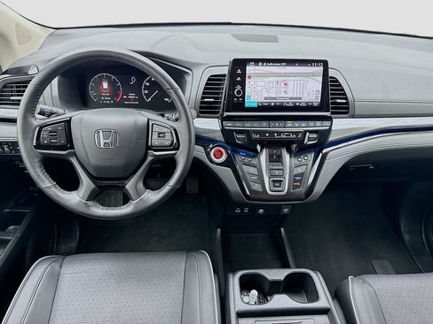 Used 2025 Honda Odyssey Elite image 15