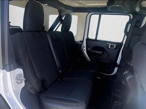 Used 2025 Jeep Wrangler Unlimited Sport AWD/4WD image 29