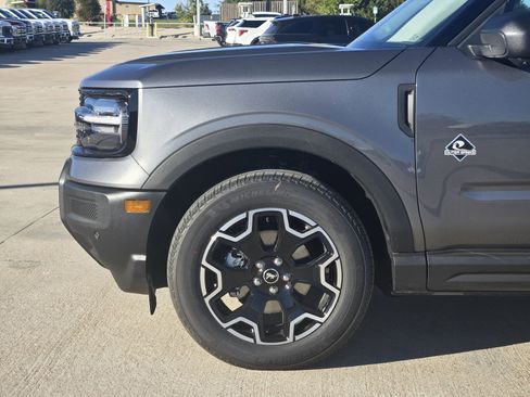 New 2025 Ford Bronco Sport Outer Banks w/ Outer Banks Tech Package+ AWD/4WD image 9