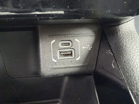 Used 2025 Jeep Compass Trailhawk image 21