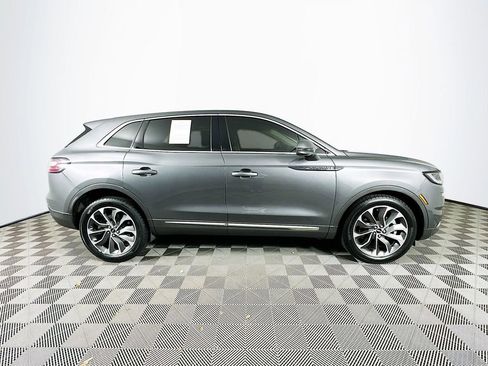 Used 2022 Lincoln Nautilus Reserve AWD/4WD image 9