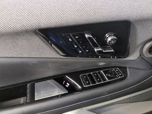 New 2026 Cadillac Optiq Luxury 2 image 20