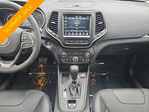 Certified 2022 Jeep Cherokee Latitude Lux FWD image 11
