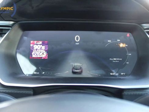 Used 2015 Tesla Model S 85D image 18