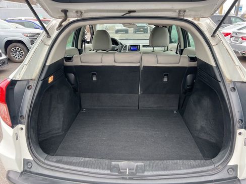 Used 2016 Honda HR-V LX image 22