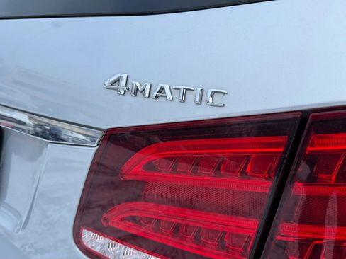 Used 2016 Mercedes-Benz E 350 4MATIC Wagon w/ Premium Package image 18