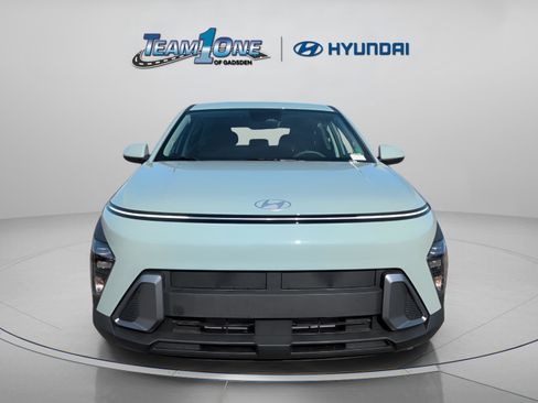 New 2026 Hyundai Kona SE image 2