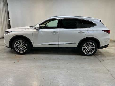 Used 2022 Acura MDX SH-AWD w/ Advance Package image 9