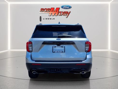 Used 2023 Ford Explorer ST-Line w/ Class IV Trailer Tow Package AWD/4WD image 6