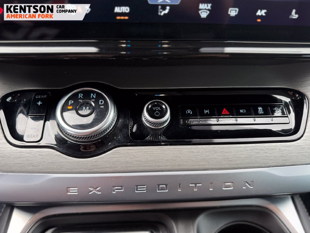 Used 2025 Ford Expedition Max Platinum AWD/4WD image 23
