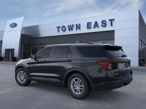 New 2026 Ford Explorer Active image 4